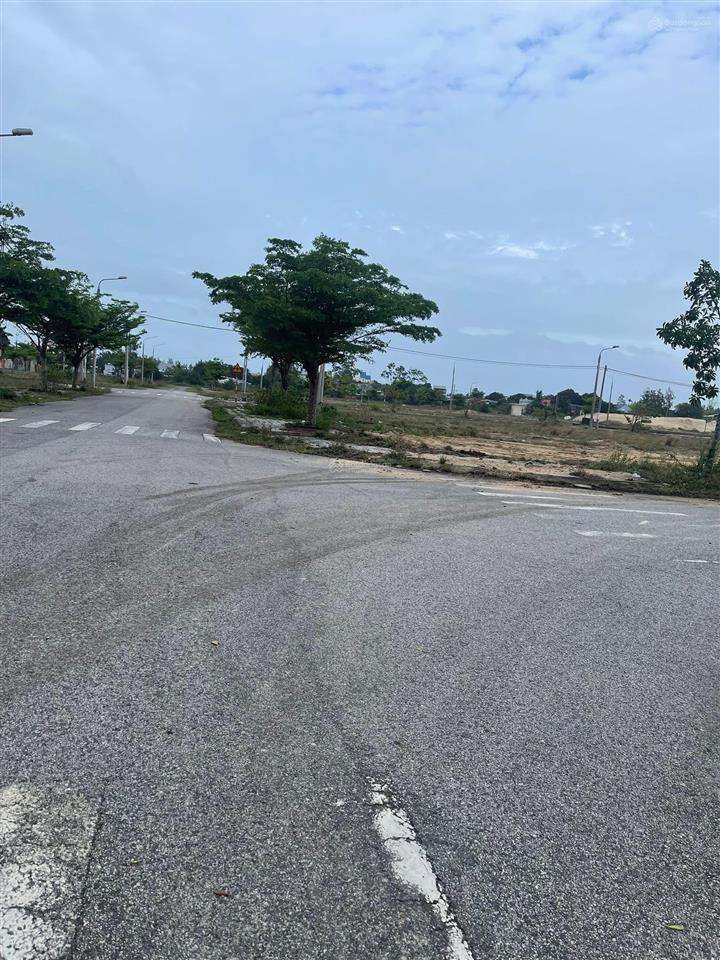 Lô góc ngọc dương riverside, điện ngọc, 5,6tỷ, 157m2, view đẹp hot! cách sông 50m. cách biển 500m