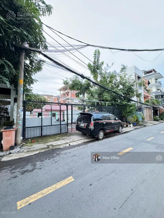 Bán đất mt đăng thùy trâm 10mx20m giá 23ty5 p13 qbình thạnh,gần đâị học văng lang, vuông vức