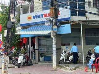 Cho thuê nhà 3 tầng 2 mặt tền đường 2 tháng 4 vĩnh hải tp nha trang