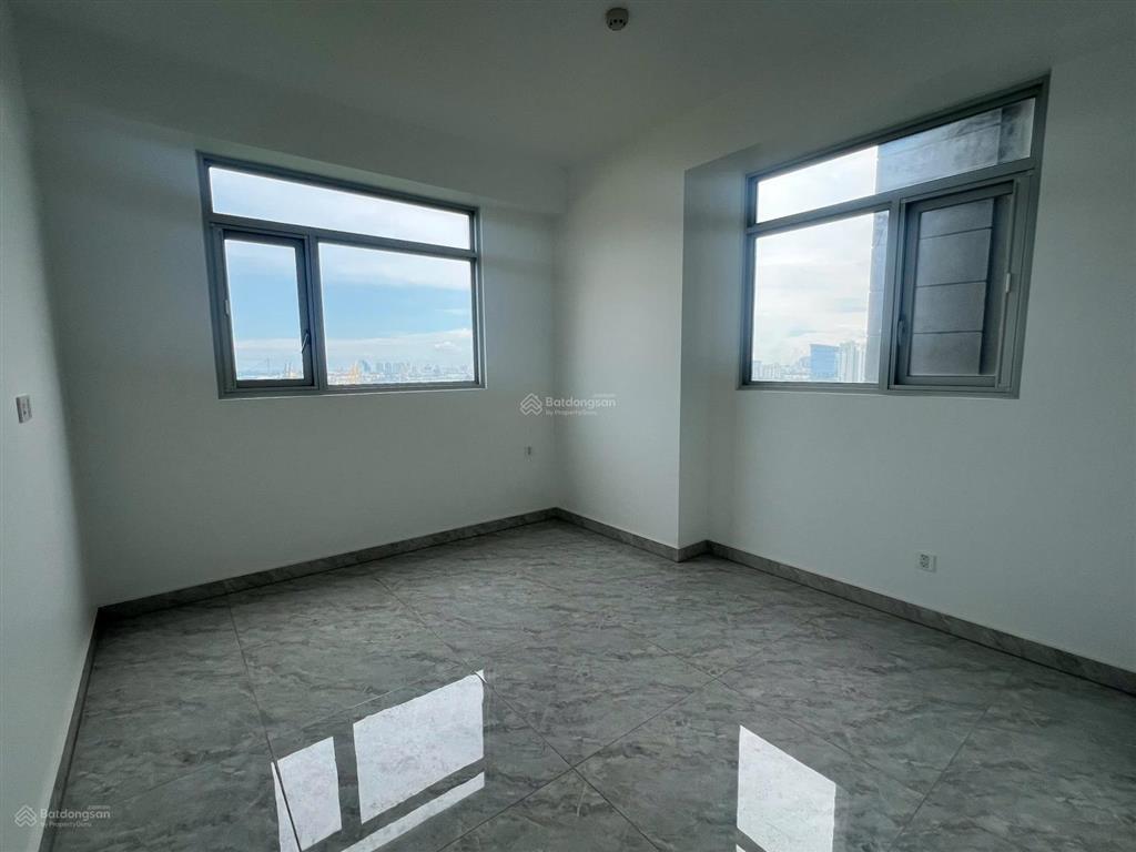 Căn 2pn2wc giá tốt nhất từ cđt tại paris hoàng kim, hướng đông nam