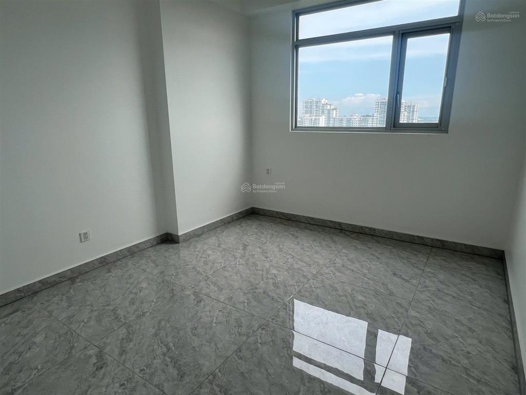 Căn 2pn2wc giá tốt nhất từ cđt tại paris hoàng kim, hướng đông nam