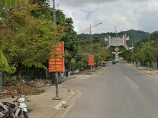 Bán đất đẹp 240m2 mặt tiền đường 2/8  ngay cổng chào thị trấn khánh vĩnh