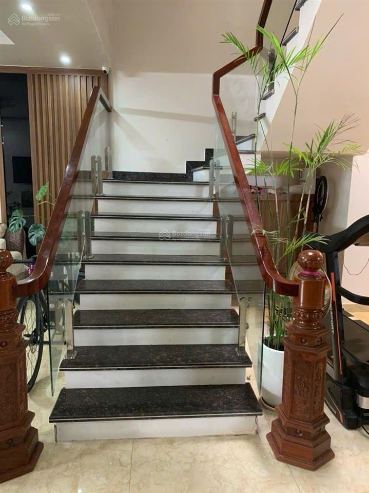 Bán căn biệt thự mê linh  anh dũng  dt 180m  bìa đỏ chính chủ  full đồ  giá 11 tỷ