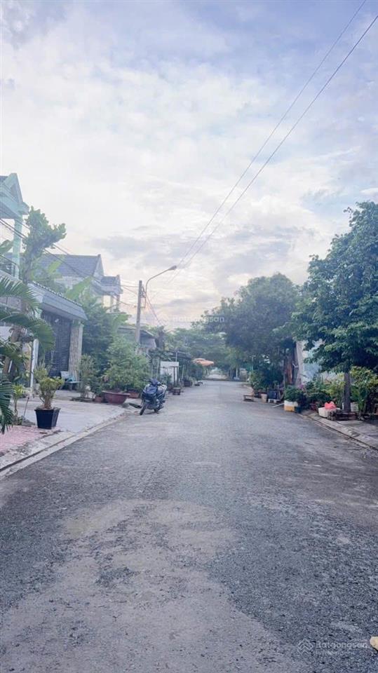 Bán nhà sổ hồng riêng ,hoàn công đầy đủ dt 5x20 mới xây kdc hai thành đặng huỳnh giá bán 3 tỷ 9