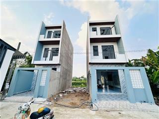 Bán nhà sồ hồng riêng căn 1,(56m2 )căn 2( 61,6m2)thị trấn cần giuộc đường tập đoàn 4