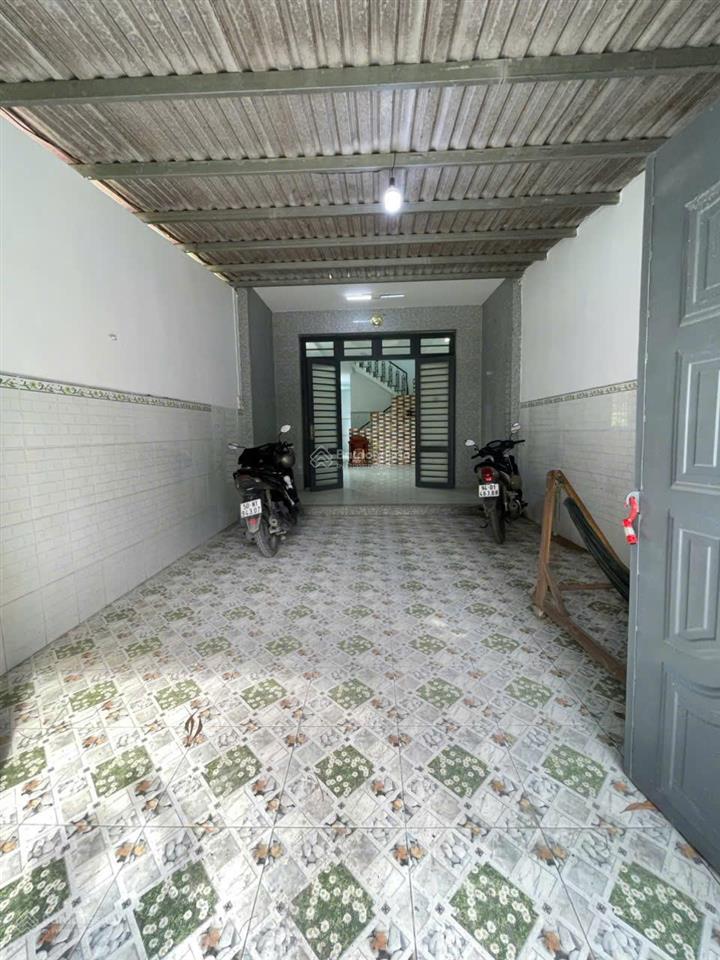 Bán nhà sổ hồng riêng 1 trệt 1 lầu 3pn 2 toilet diện tích 4x25m (100m2) phước lâm cần giuộc long an