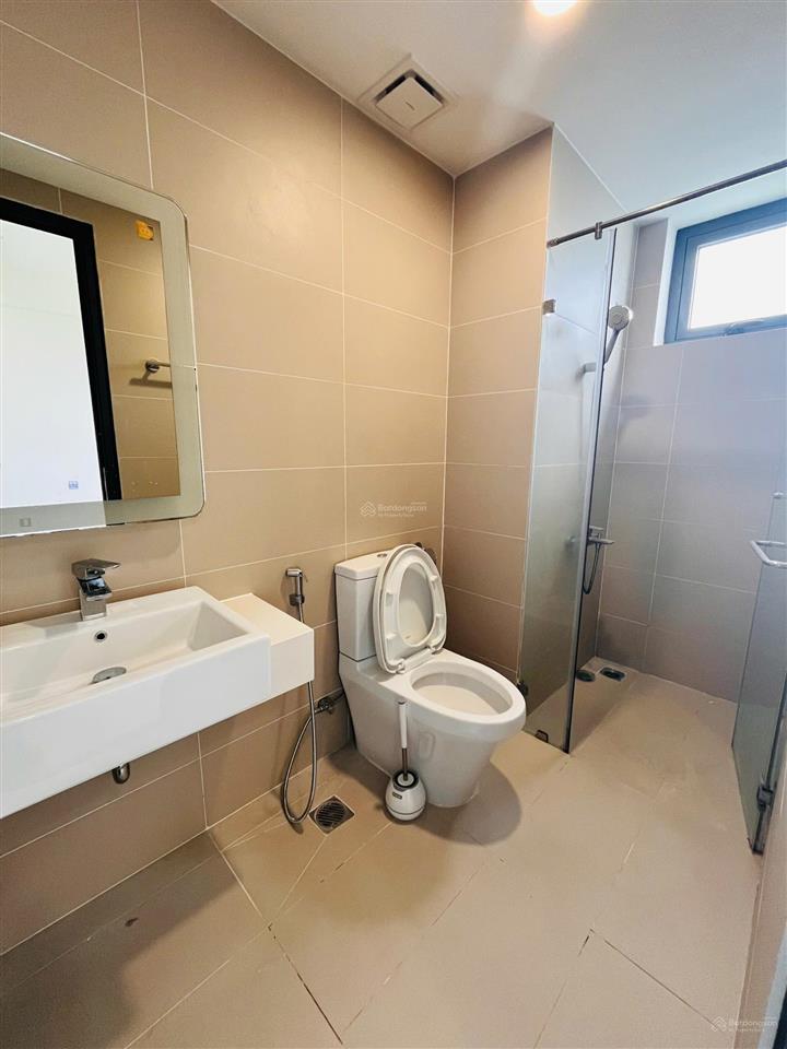 2pn 2wc, căn góc 70m2 tại q7 boulevard, giá tốt nhất 3,9 tỷ (đã ký hdmb), view sông