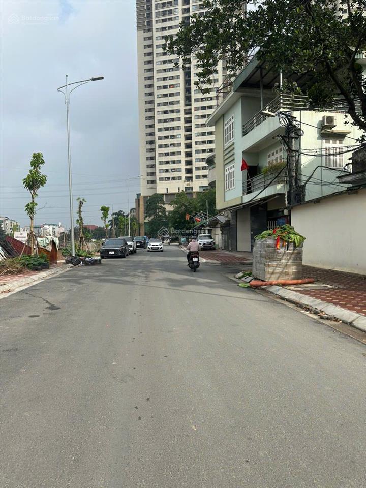 Bán lô góc mặt ngõ ô tô vào thoải mái ngay ngô thì nhậmđường ngô quyền hà đông 42m2 giá chỉ 7.69tỷ