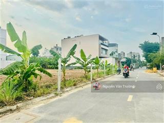Bán đất hẻm 140 vườn lài tiện xây biệt thự hoặc căn hộ dịch vụ 890m2