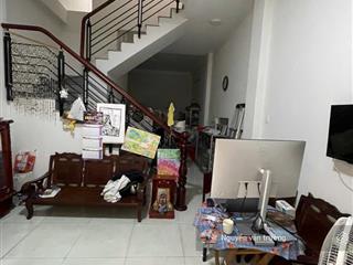 Bán nhà vườn lài gần chợ 1 trệt 2 lầu có 3 phòng ngủ