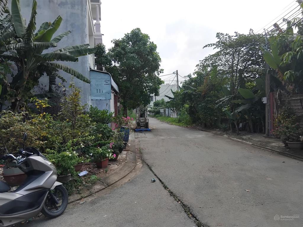Bán lô đất góc 2 mặt tiền, kdc đường số 12, trường thạnh q9, 68,8m2, 3,8 tỷ