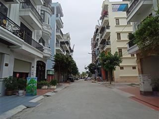 Bán đất tdc a51 hồ sen 56m2 không lỗi lầm ngay tuyến 2 đường 24m.