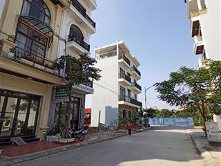 Bán đất chính chủ 40m2 khu tái định cư a51 hồ sen tuyến 2 đường 24m