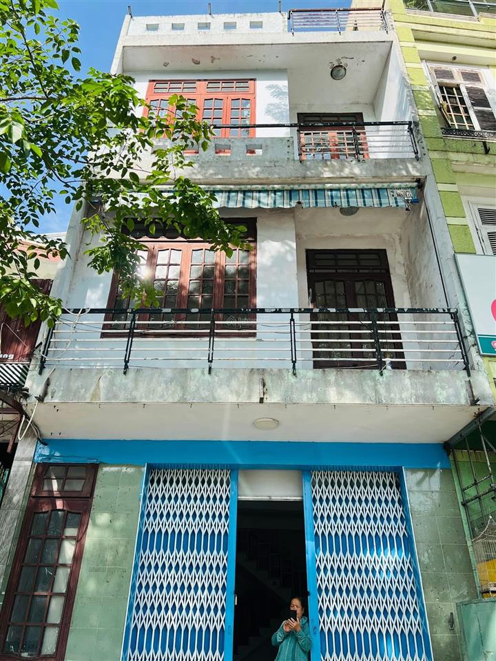 Bán căn nhà vị trí kinh doanh đường nguyễn hữu thọ