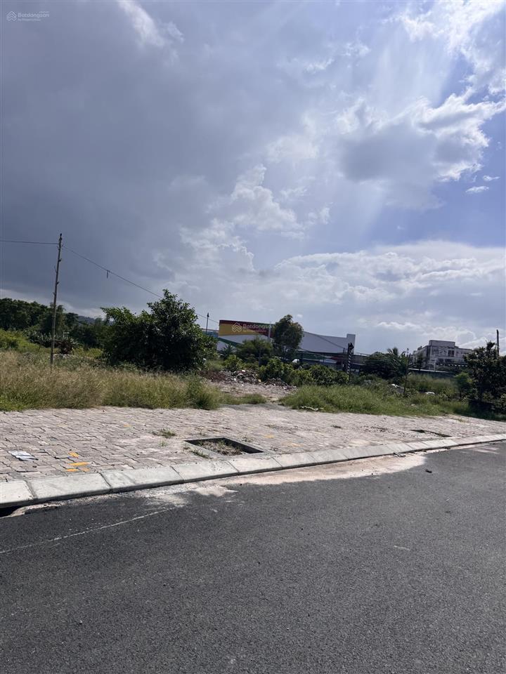 Bán lô đất hiếm đường 10m5 hồ tùng mậu nối dài