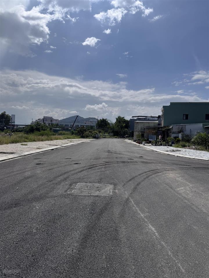 Bán lô đất hiếm đường 10m5 hồ tùng mậu nối dài