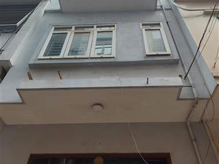 Bán nhà riêng 4pn, 3wc, 41m2 giá siêu hời tại hoàng quốc việt, cầu giấy, hà nội