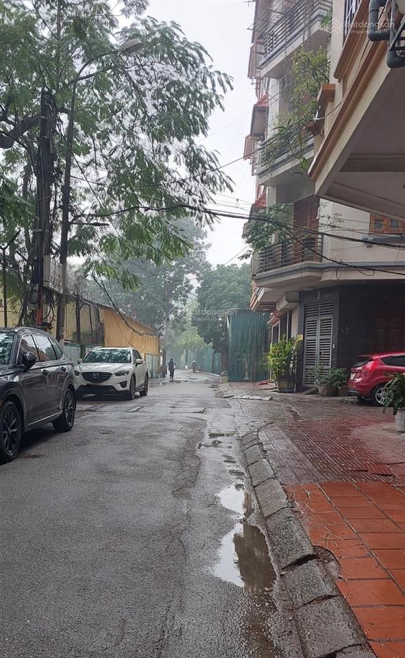 Siêu hót 1 lô đất, lô góc 2 mặt ngõ ô tô vào đất, mặt ngõ đường phạm thận duật