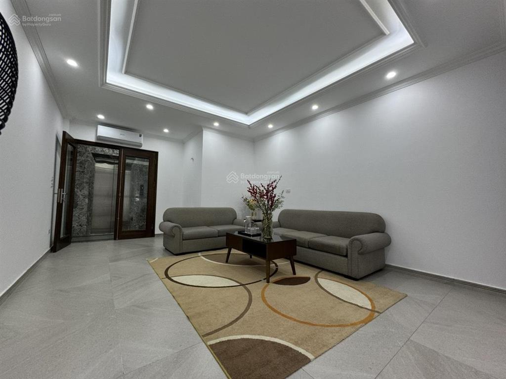 Giảm sốc 2 tỷ, bán gấp nhà hồ tùng mậu 50m 7t thang máy, mặt ngõ ô tô,cách phố đúng 10m.chỉ 17 tỷ