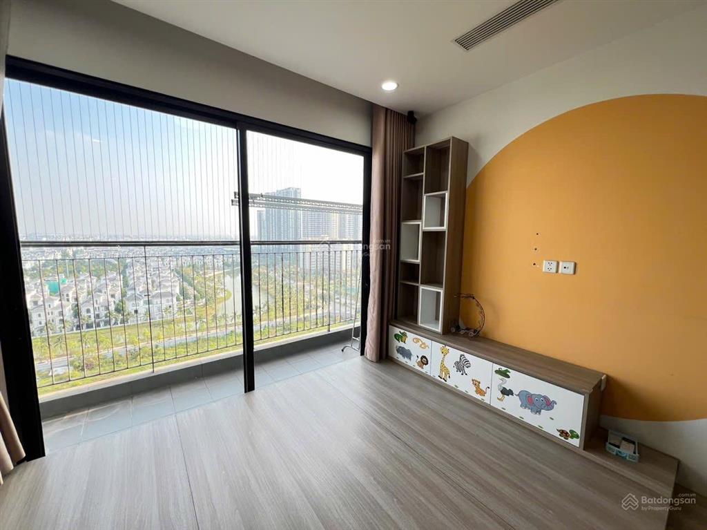 Hàng hiếm chính chủ bán căn hộ 2 ngủ 2 wc zenpark vinhomes ocean park diện tích 70m2 giá 4,6 tỷ