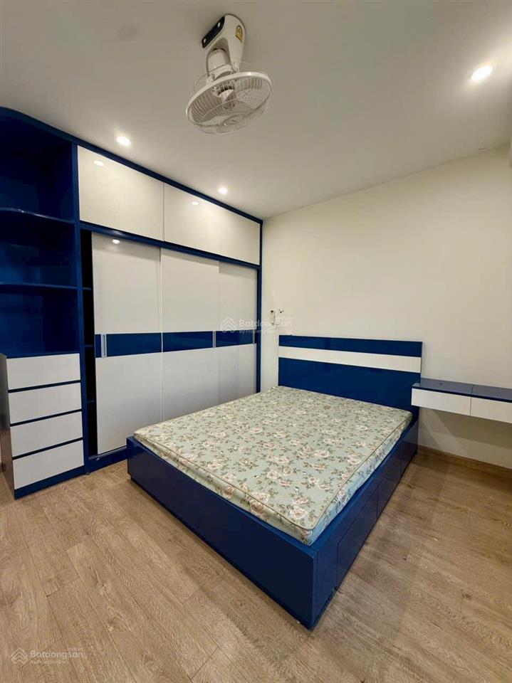 Hàng hiếm! bán căn hộ chung cư căn góc 3 phòng ngủ 101m2 3 phòng ngủ đầy đủ nội thất em để giá tốt