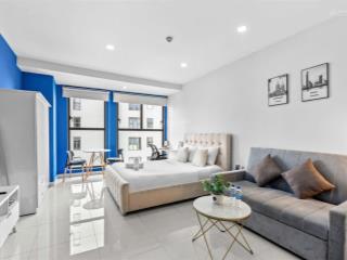 Chủ nhà bán gấp studio saigon royal  35m2 (view bitexco)  giá 3.5 tỷ   nghĩa 0918 753 ***