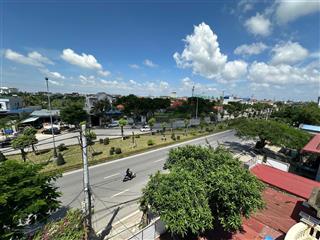 Bán nhà 150 m2 mặt đường phạm văn đồng, vị trí đẹp gần cầu rào. giá 6,75 tỷ