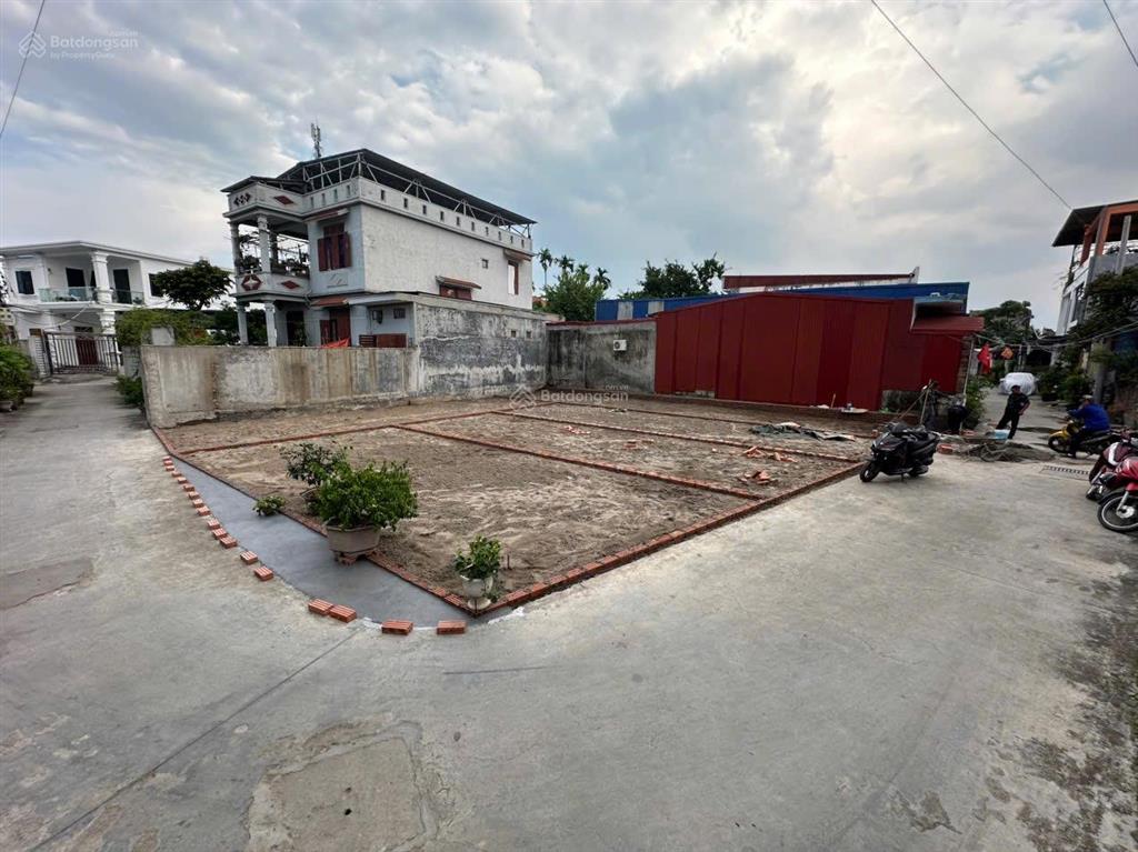 Bán lô đất 50,6 m² ngõ ô tô vào tại phố tiểu trà hưng đạo dương kinh