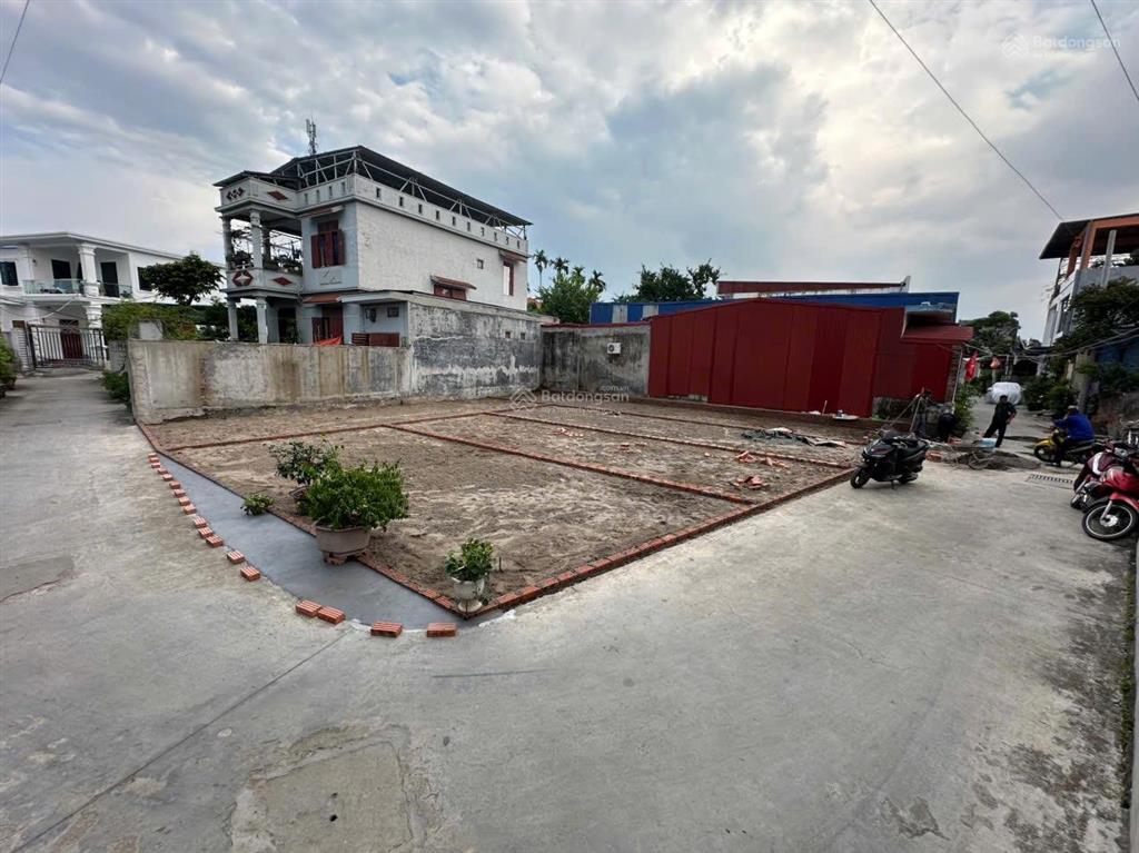 Bán lô đất 50,6 m² ngõ ô tô vào tại phố tiểu trà hưng đạo dương kinh