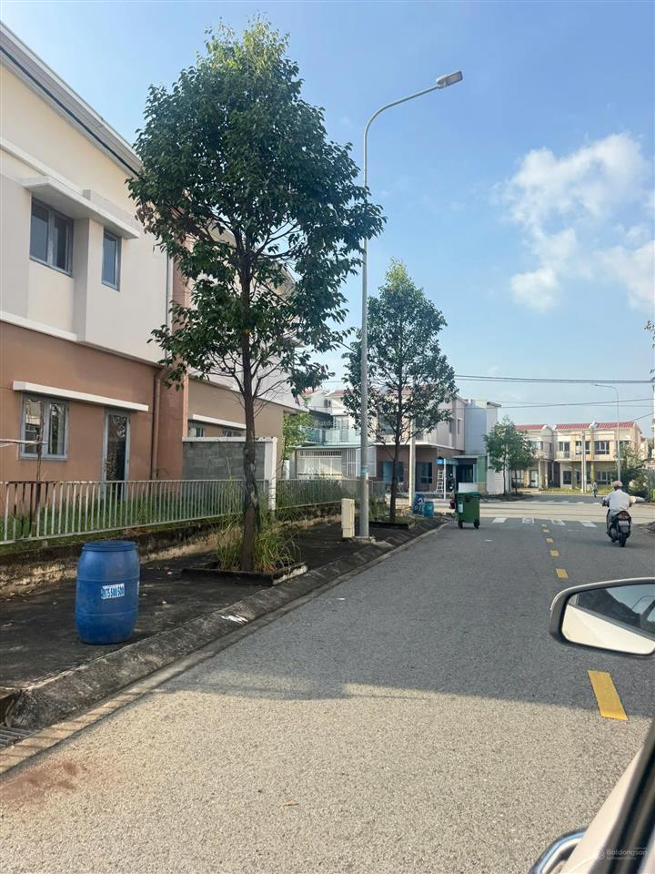 Bán 45 căn nhà tại khu đô thị oasis city dt 80m2 giá chỉ 1,55 tỷ có hỗ trợ vay ngân hàng