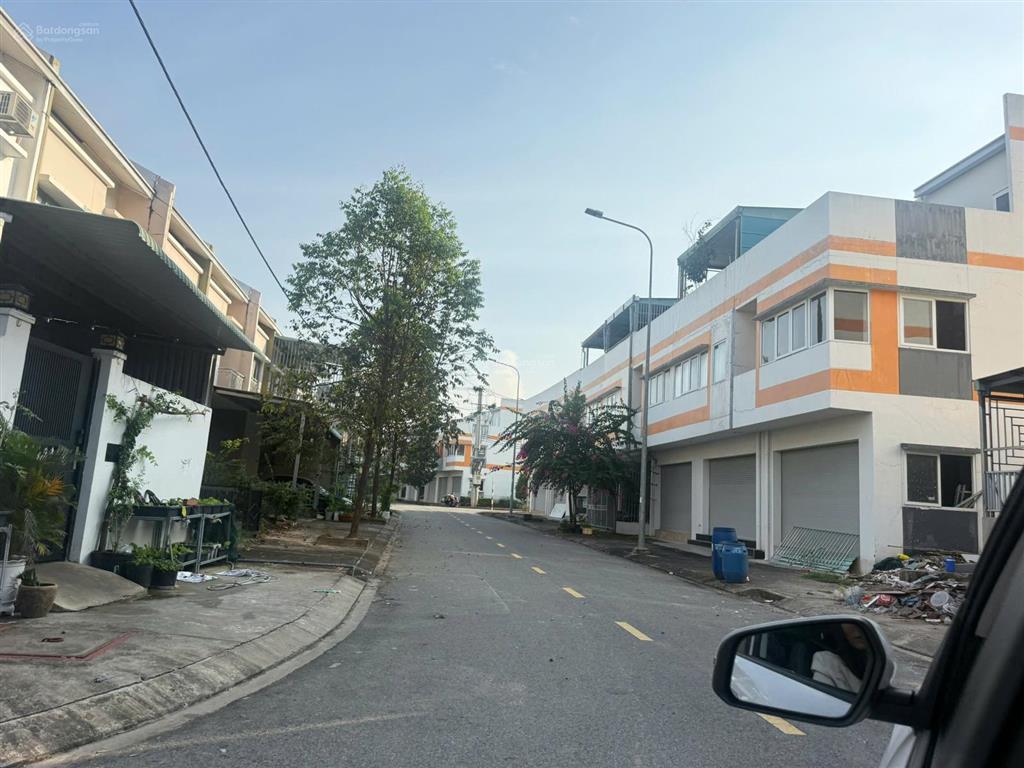 Bán 45 căn nhà tại khu đô thị oasis city dt 80m2 giá chỉ 1,55 tỷ có hỗ trợ vay ngân hàng