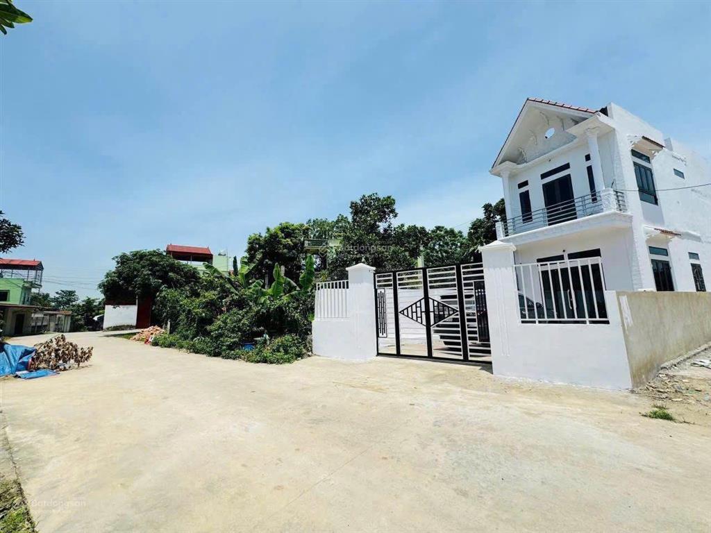 Bán đất tặng nhà 2 tầng  cầu ro bắc lý