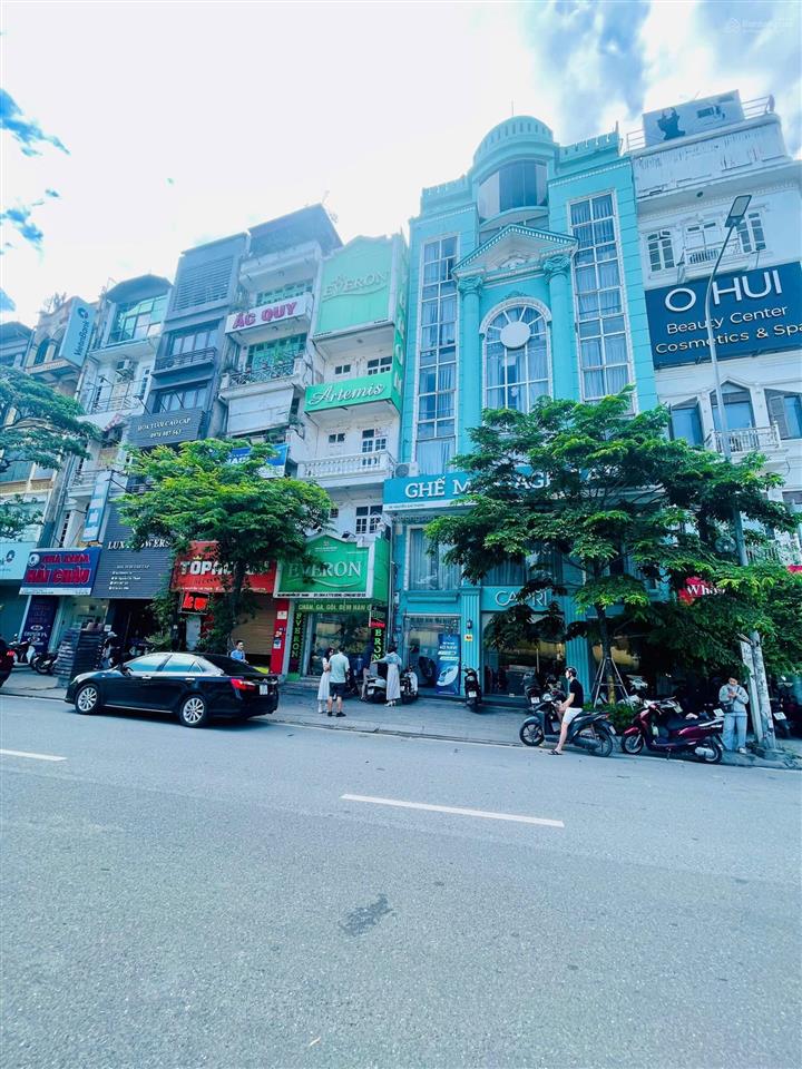 Chính chủ bán nhà mặt phố nguyễn thái học 150m2 8 tầng 1 hầm vị trí rất đẹp.
