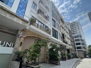 Nhà vip phố duy tân  105m2 5 tầng  mặt tiền 6m  mặt đường 8m  vỉa hè , oto tránh.