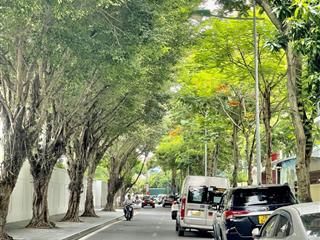 Mặt phố trung tâm ba đình  61m2  mặt tiền 4m  mặt đường lớn  đang cho thuê showroom kinh doanh