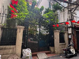 Bán 150m2 đất phố thụy khuê chu văn an  6.7m mặt tiền  mặt ngõ thông rộng oto vào nhà.