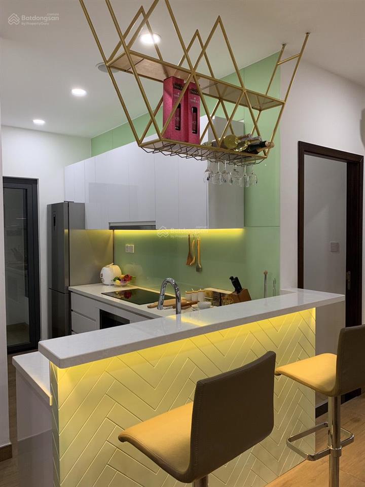 Bán căn resgreen có sổ hồng+2% phí bảo trì (2pn2wc75m2) nhà ntcb hoặc full nội thất.  0932 140 ***