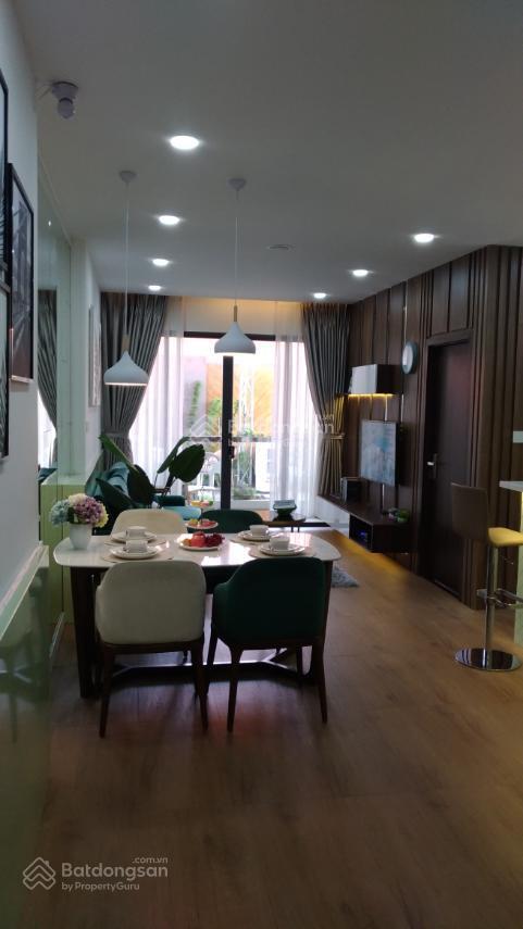 Bán căn resgreen có sổ hồng+2% phí bảo trì (2pn2wc75m2) nhà ntcb hoặc full nội thất.  0932 140 ***