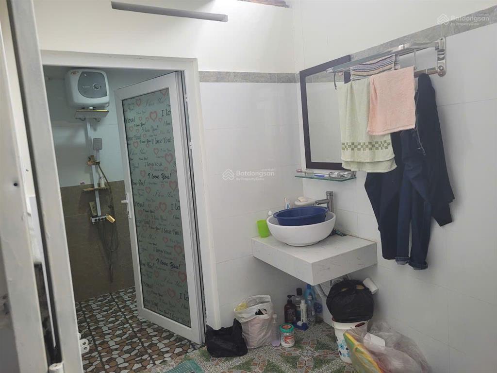 Cho thuê nhà nguyên căn 4pn, 2wc, 20 triệu, 170m2 kiệt oto phan tứ sát biển mỹ khê, đn
