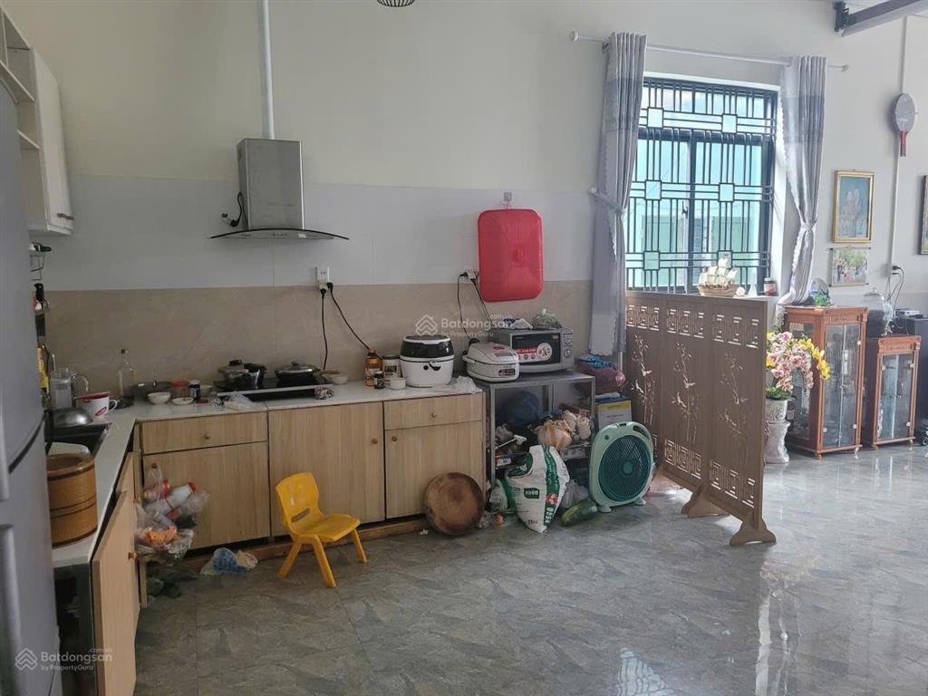 Cho thuê nhà nguyên căn 4pn, 2wc, 20 triệu, 170m2 kiệt oto phan tứ sát biển mỹ khê, đn