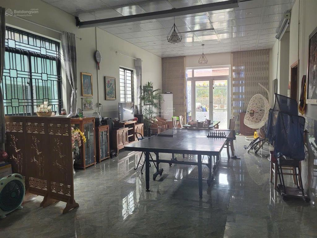 Cho thuê nhà nguyên căn 4pn, 2wc, 20 triệu, 170m2 kiệt oto phan tứ sát biển mỹ khê, đn