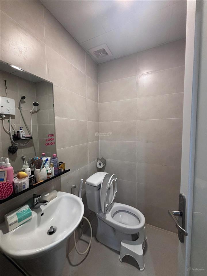 Cho thuê căn hộ 2 phòng ngủ, full nội thất, chung cư sài gòn intela, bình chánh giá tốt