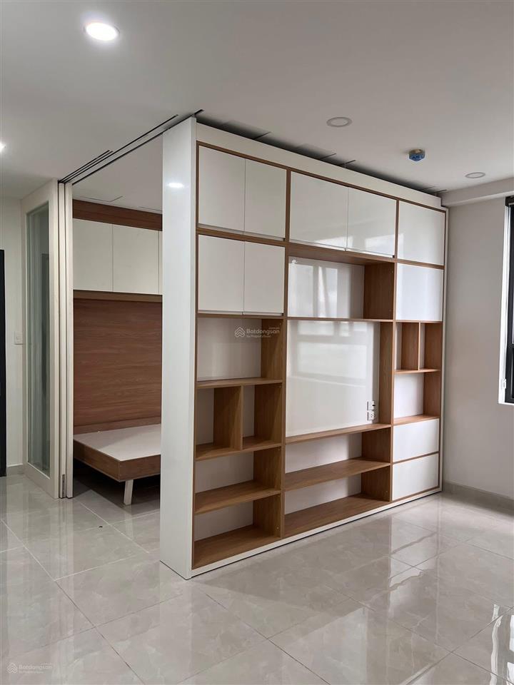 Chính chủ gửi bán căn hộ 54,64m2, giá 2,250 tỷ tầng trung, view đẹp chung cư sài gòn intela