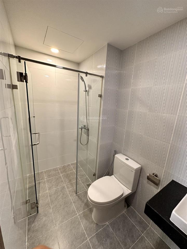 Thuê saigon asiana 3 pn nội thất cơ bản chủ đầu tư tầng trung, giá 12tr, full nt 15tr/ tháng ở ngay