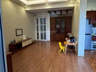 Bán căn hộ hh1 dương đình nghệ, dt hơn 95m2, 2 ngủ, nhà nguyên bản, giá rẻ hơn thị trường 3 giá, 