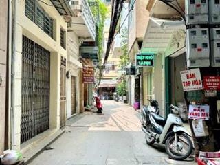 Bán nhà cho thuê doanh thu ổn định quan nhân ngõ ba gác 10 phòng. đh đầy đủ giá 8,8 tỷ