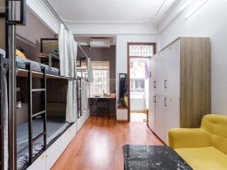 Homestay ở ghép 4 người/ 1 phòng tại 110 trần duy hưng, giá 1 tr 250k/ 1 người, vào ở ngay