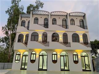 Bán 2 căn nhà mới tinh đỗ động 3 tầng giáp vinolympic chỉ 3.3 tỷ! rẻ nhất thanh oai