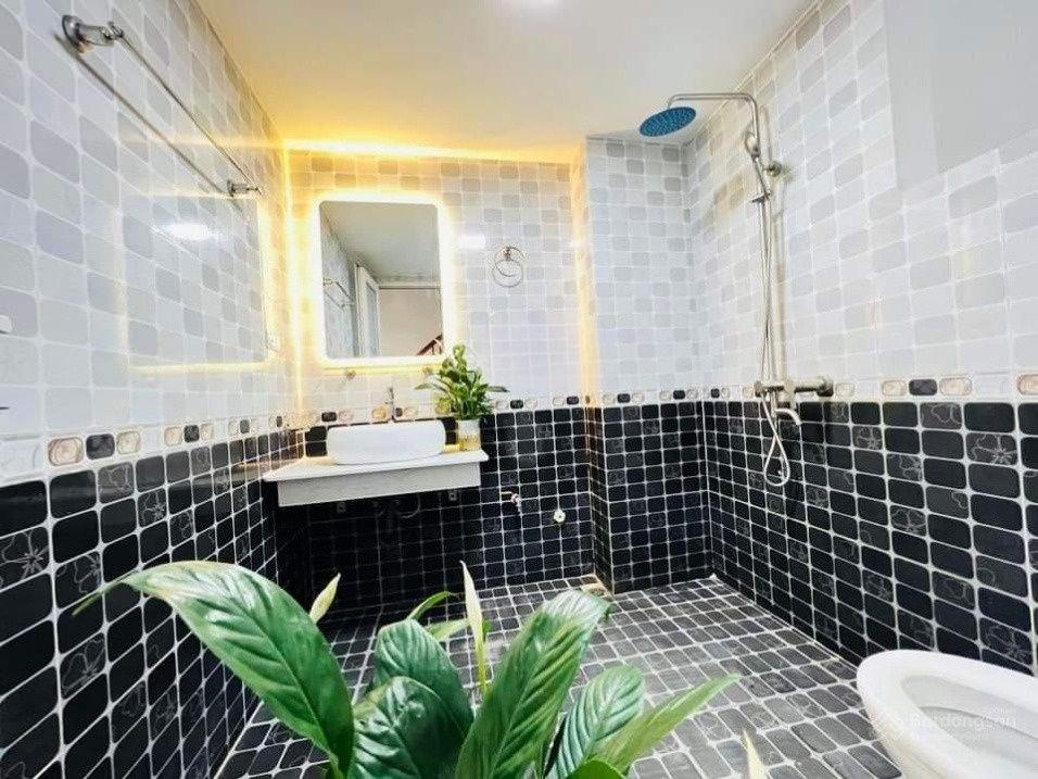 Nhà đẹp Tây Mỗ 35M 6 Tầng, Thang máy, ô tô đỗ gần, view công viên giá tốt