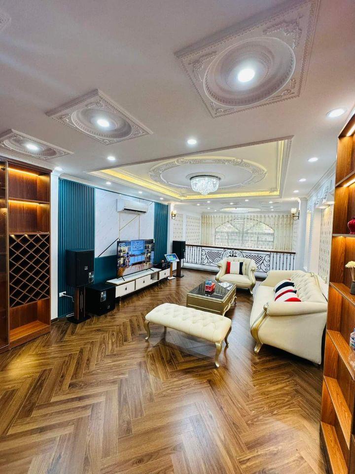 Nhà mặt ngõ Vân Côn 42M 5 Tầng, ô tô đỗ cửa, ô chờ thang máy, đường 6m giá nhỉnh 6 tỷ